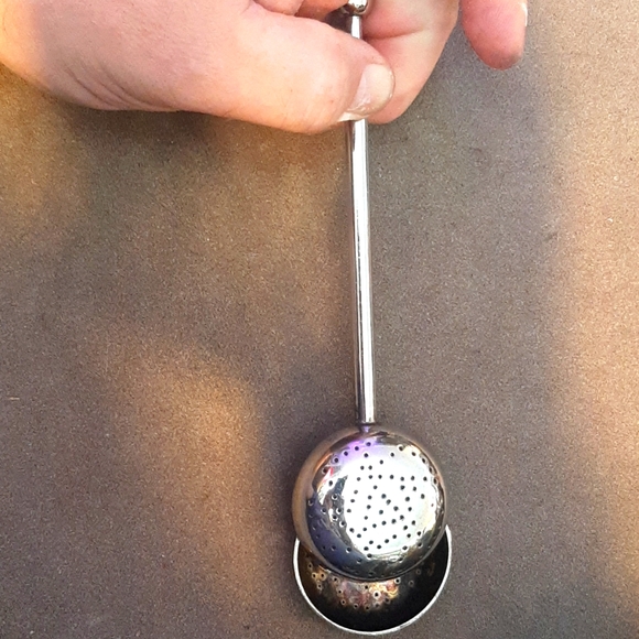 Antique silver plated spring action Tea Steeping Spoon - Picture 2 of 3